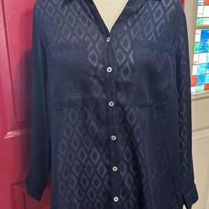 Chico’s navy top